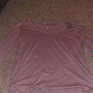 SO pocket long sleeve t-shirt.